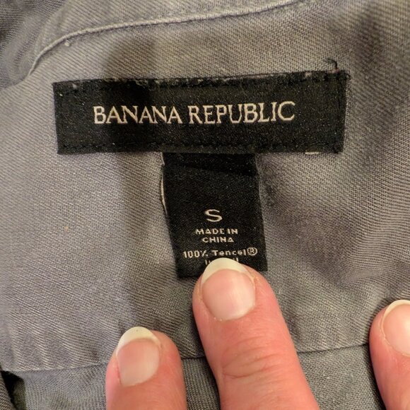 Banana Republic Button Down Long Sleeve Shirt, Size S, Excellent Used Condition! - Picture 7 of 7